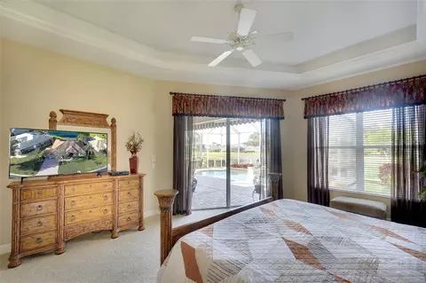 Bedroom - 11809 Oak Ridge Dr, Parrish, FL 34219 photo 2 of 6