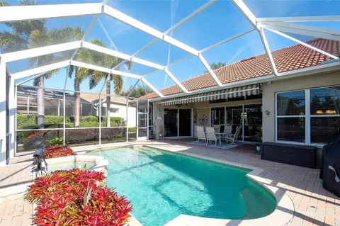 Exterior - 11809 Oak Ridge Dr, Parrish, FL 34219 photo 5 of 9
