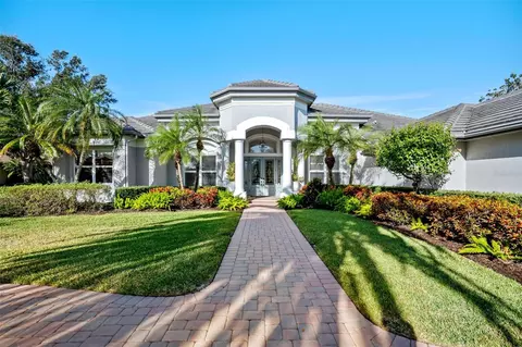3194 Charles Macdonald Dr, Sarasota, FL 34240