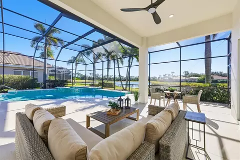 Exterior - 7214 Marlow Pl, University Park, FL 34201 photo 6 of 11