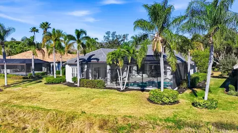 Exterior - 7214 Marlow Pl, University Park, FL 34201 photo 9 of 11