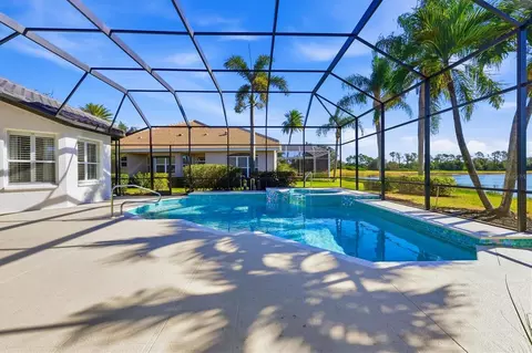 Exterior - 7214 Marlow Pl, University Park, FL 34201 photo 7 of 11