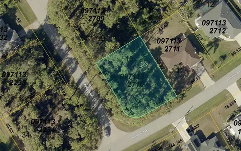 Rockwell Avenue, North Port, FL 34291