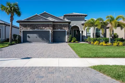 7845 Mainsail Ln, Sarasota, FL 34240
