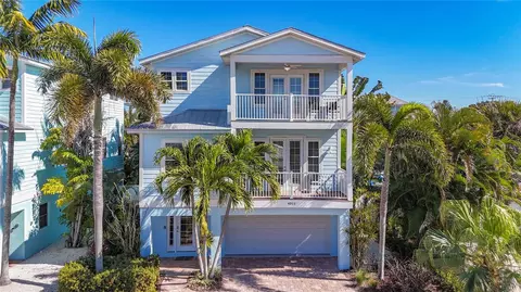4805 2nd Ave, Holmes Beach, FL 34217