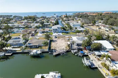 303 Morningside Dr, Palm Harbor, FL 34683