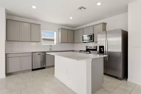Kitchen - 11753 Capstan Pl, Parrish, FL 34219 photo 1 of 3