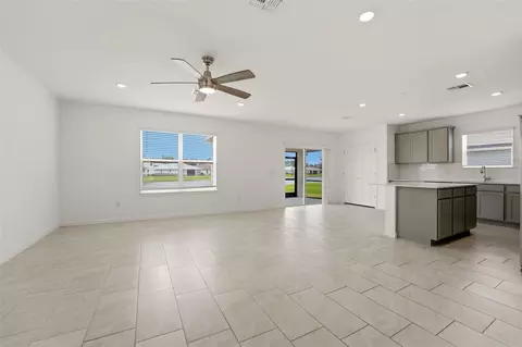 Living - 11753 Capstan Pl, Parrish, FL 34219 photo 1 of 3
