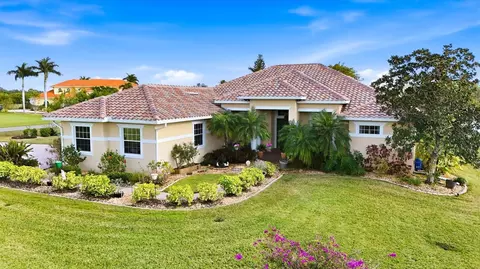 6151 9th Avenue Cir NE, Bradenton, FL 34212