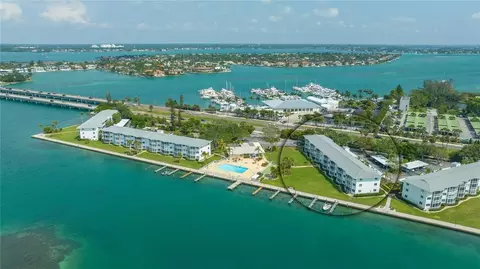 771 John Ringling Blvd #2, Sarasota, FL 34236