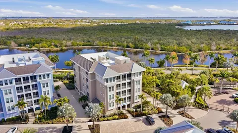 395 Aruba Cir #303, Bradenton, FL 34209
