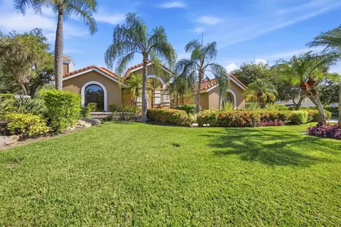 4221 Escondito Cir, Sarasota, FL 34238
