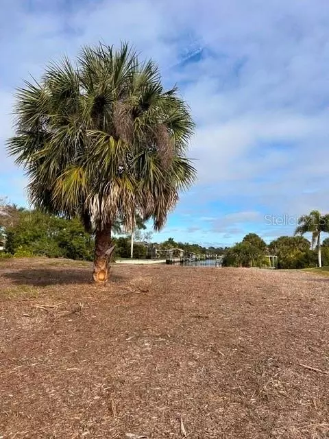17542 Ohara Dr, Port Charlotte, FL 33948