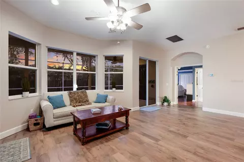 Living - 4603 4th Ave E, Bradenton, FL 34208 photo 2 of 8