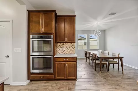 Kitchen - 5356 Ragusa Loop, Saint Cloud, FL 34771 photo 4 of 4