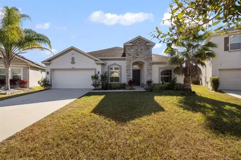 Exterior - 5356 Ragusa Loop, Saint Cloud, FL 34771 photo 4 of 13
