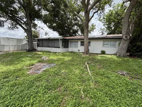 2118 Dodge Ave, Sarasota, FL 34234