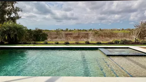 Exterior - 7982 Redonda Loop, Bradenton, FL 34202 photo 8 of 12