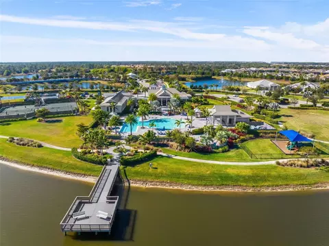 View/Area - 7982 Redonda Loop, Bradenton, FL 34202 photo 9 of 11