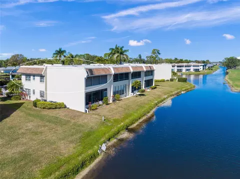 7193 W Country Club Dr N #237, Sarasota, FL 34243