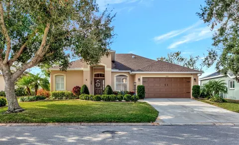 10651 Old Grove Cir, Bradenton, FL 34212