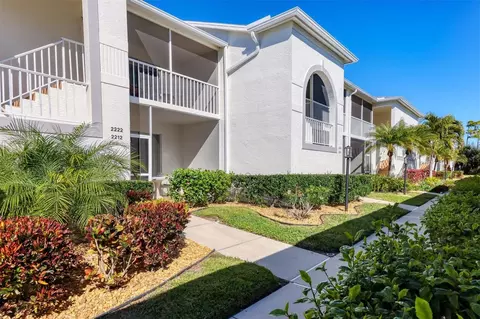 9470 High Gate Dr #2212, Sarasota, FL 34238