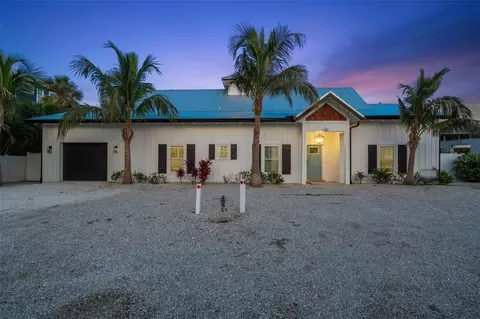305 73rd St, Holmes Beach, FL 34217