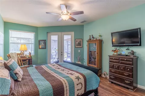 Bedroom - 6416 18th Ave E, Bradenton, FL 34208 photo 3 of 7