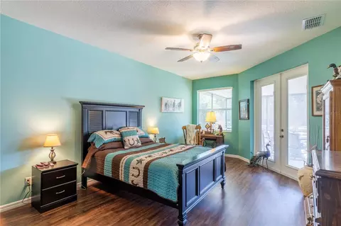 Bedroom - 6416 18th Ave E, Bradenton, FL 34208 photo 1 of 7