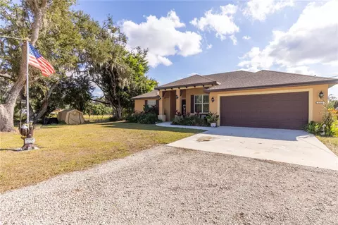 Exterior - 6416 18th Ave E, Bradenton, FL 34208 photo 2 of 8