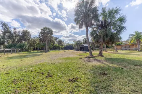 Exterior - 6416 18th Ave E, Bradenton, FL 34208 photo 8 of 8