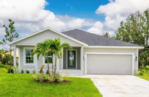170 Wright Dr, Rotonda West, FL 33947