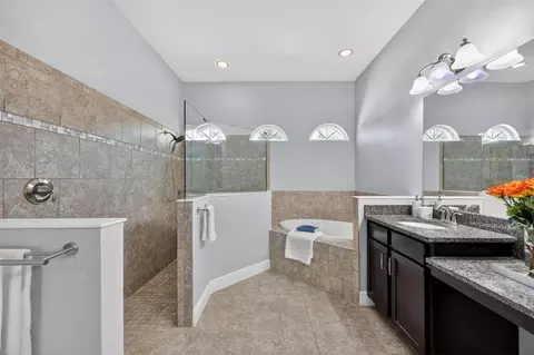 Bath - 306 172nd St E, Bradenton, FL 34212 photo 2 of 5