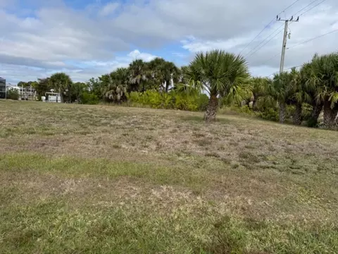 18790 Macgill Ave, Port Charlotte, FL 33948
