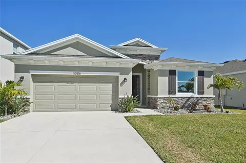 Exterior - 10516 Chippewa Dr, Parrish, FL 34219 photo 7 of 17