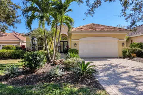 8135 Abingdon Ct, University Park, FL 34201