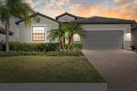 707 Fire Bush Ct, Bradenton, FL 34212