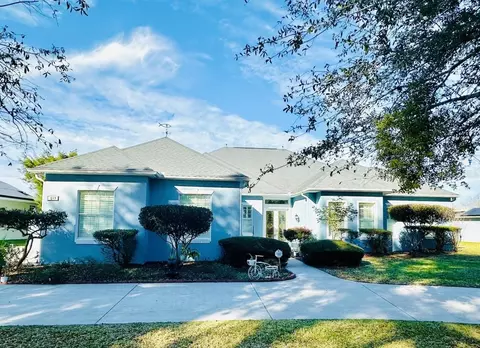 539 Dowling Cir, Lady Lake, FL 32159