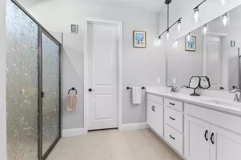 Bath - 5311 124th Ave E, Parrish, FL 34219 photo 1 of 3