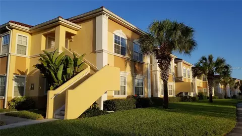1040 Villagio Cir #201, Sarasota, FL 34237