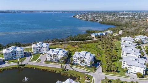 7910 34th Ave W #203, Bradenton, FL 34209