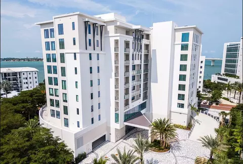 325 Golden Gate Pt #701, Sarasota, FL 34236
