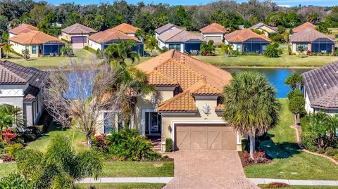10131 Craftsman Park Way, Palmetto, FL 34221
