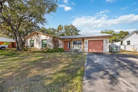 2902 42nd St W, Bradenton, FL 34205