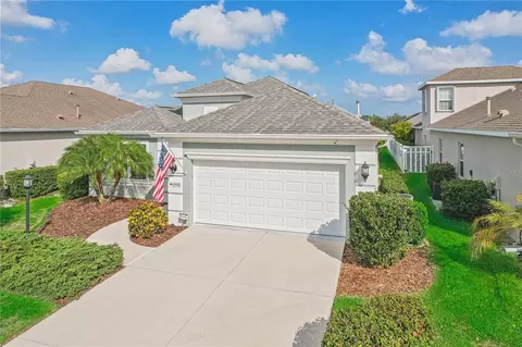 10910 Blue Magnolia Ln, Parrish, FL 34219
