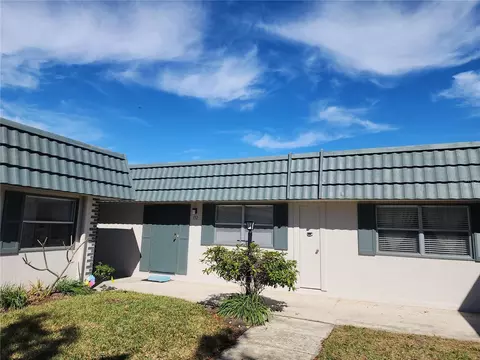 1811 Bedford Ln #G-152, Sun City Center, FL 33573