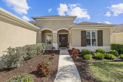 Exterior - 4727 Balboa Park Loop, Bradenton, FL 34211 photo 3 of 12