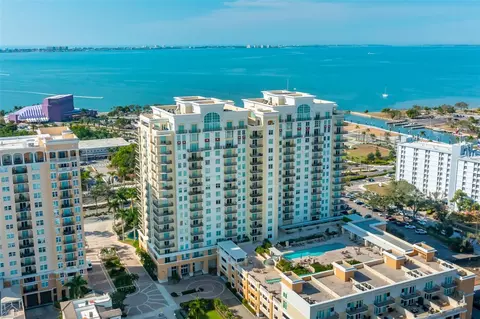 800 N Tamiami Trl #611, Sarasota, FL 34236