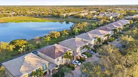 7528 Andora Dr, Sarasota, FL 34238