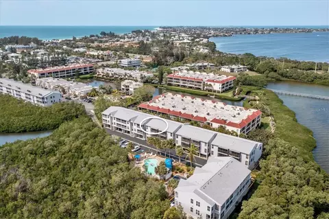 3601 E Bay Dr #206, Holmes Beach, FL 34217